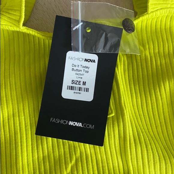 BRAND NEW Fashion Nova Cropped Tank Top - Picture 2 of 3